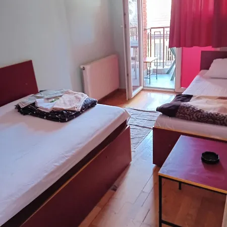 Laki Hotel 2*